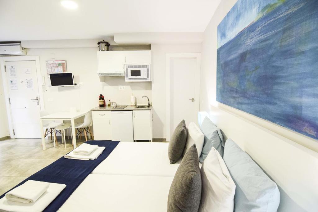 Apartamentos Centro Salecianos Malaga Luaran gambar