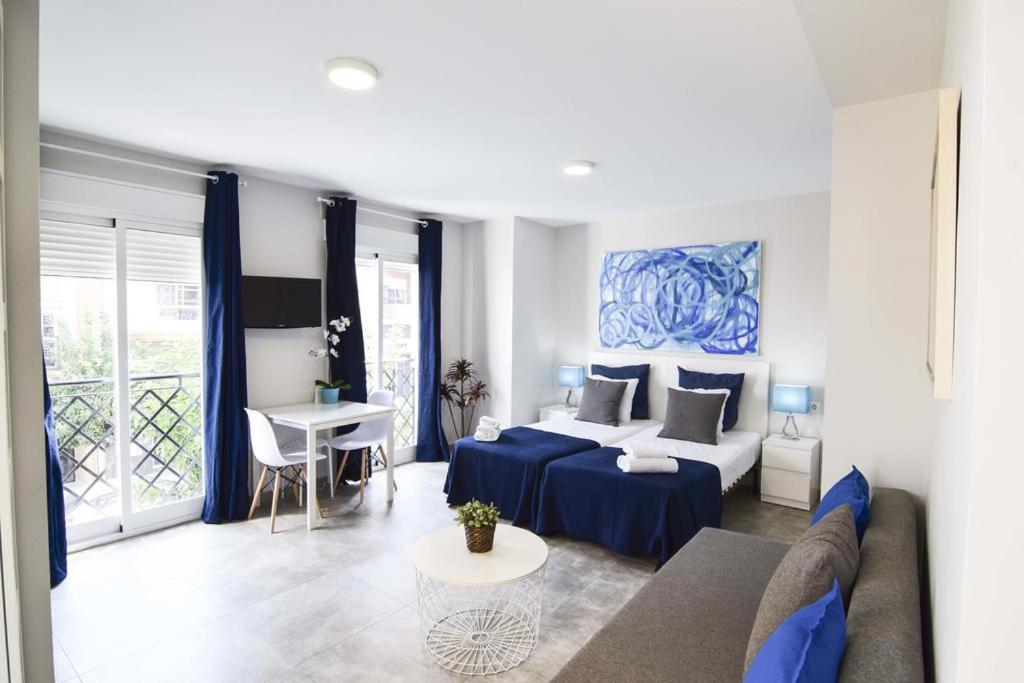 Apartamentos Centro Salecianos Malaga Luaran gambar