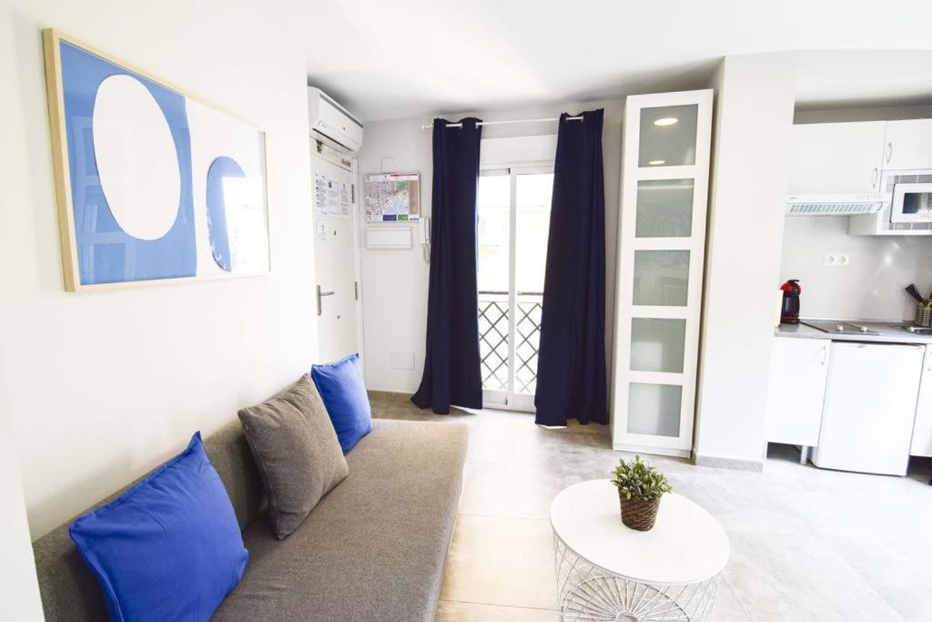 Apartamentos Centro Salecianos Malaga Luaran gambar